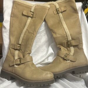 Cliffs by WHITE MOUNTAIN Beige Winter Boots with Buckles